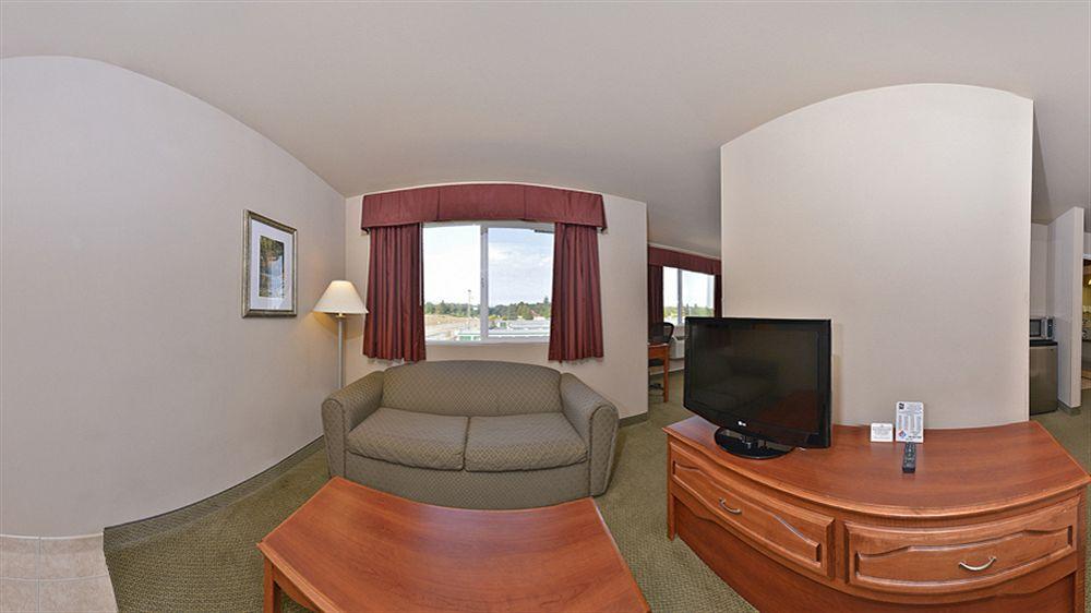 Quality Inn & Suites Sequim At Olympic National Park Екстер'єр фото