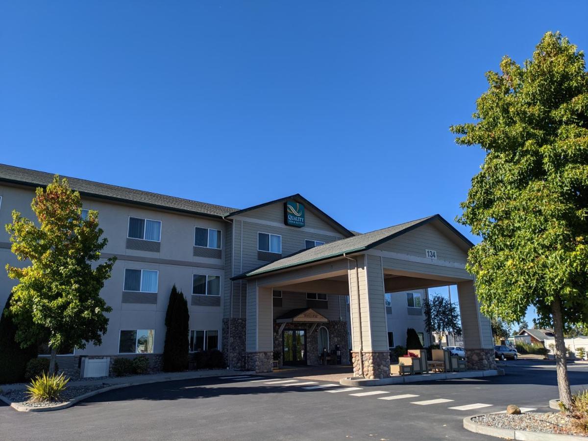 Quality Inn & Suites Sequim At Olympic National Park Екстер'єр фото
