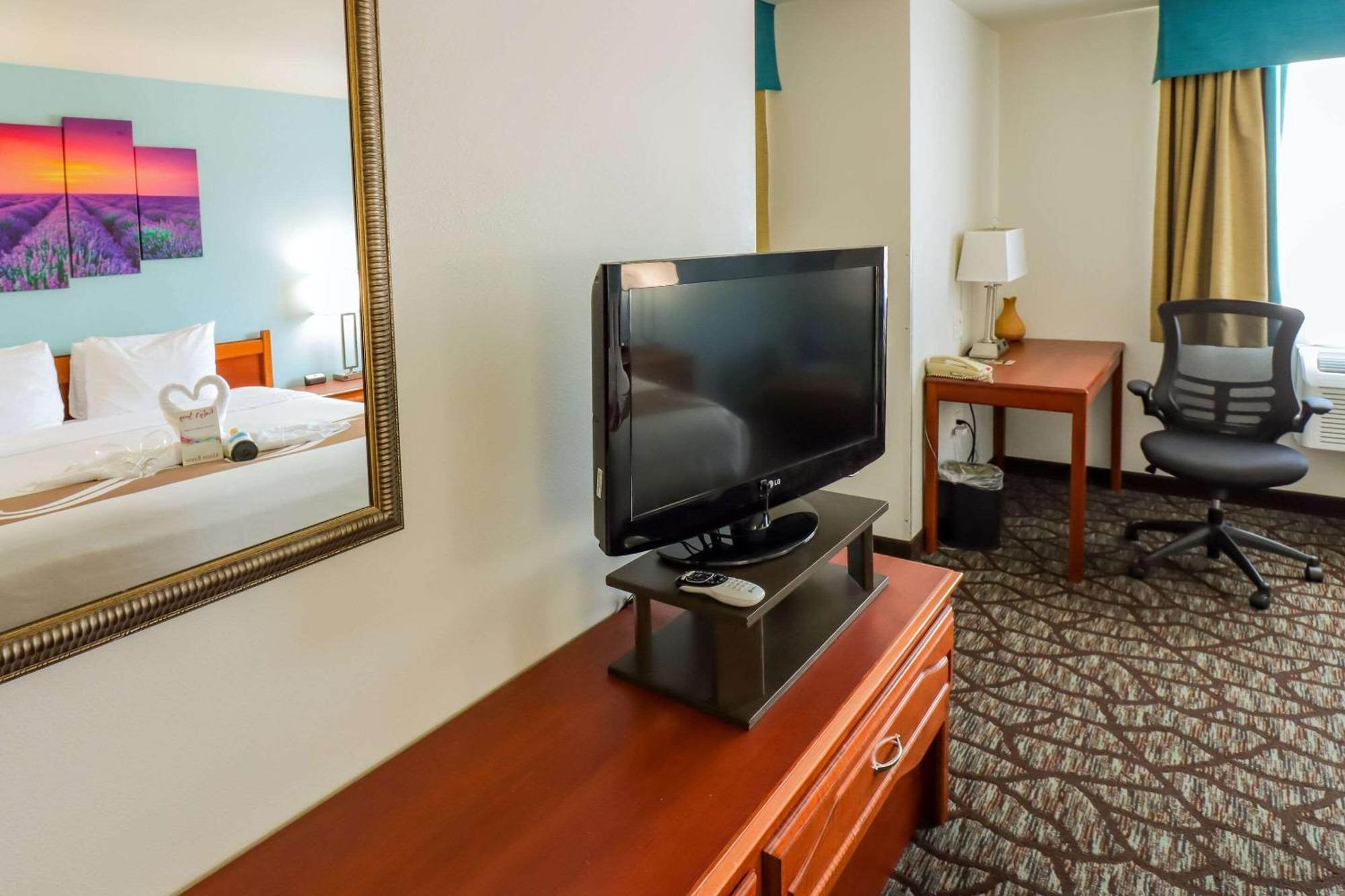 Quality Inn & Suites Sequim At Olympic National Park Екстер'єр фото