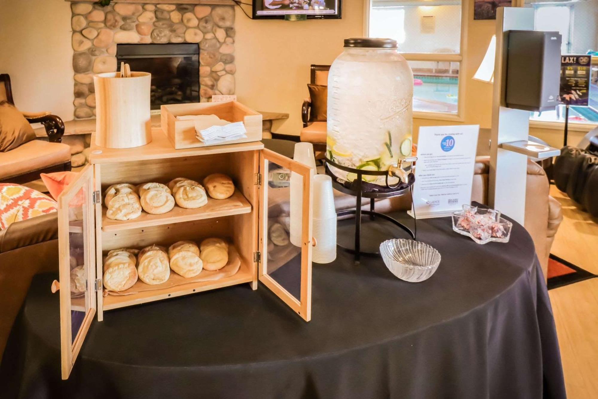 Quality Inn & Suites Sequim At Olympic National Park Екстер'єр фото